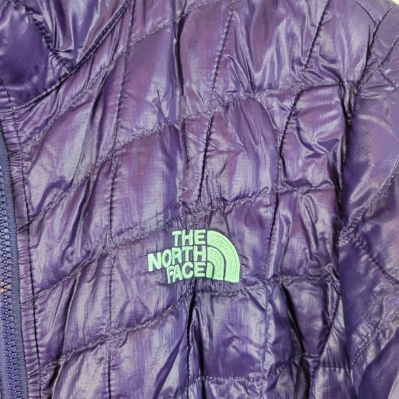 The North Face Thermoball Quilted Jacket‎ Coat Purple Size Small - Picture 2 of 9